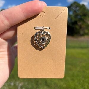 🚨5 for $25 NEW - Silver Heart Pendant with Black Stone
